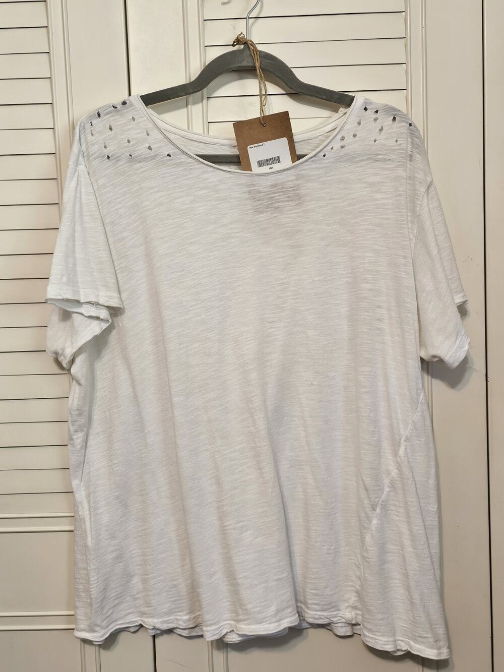 Magnolia Pearl Love Supply Co Logo Boyfriend Distressed Tee in True OS